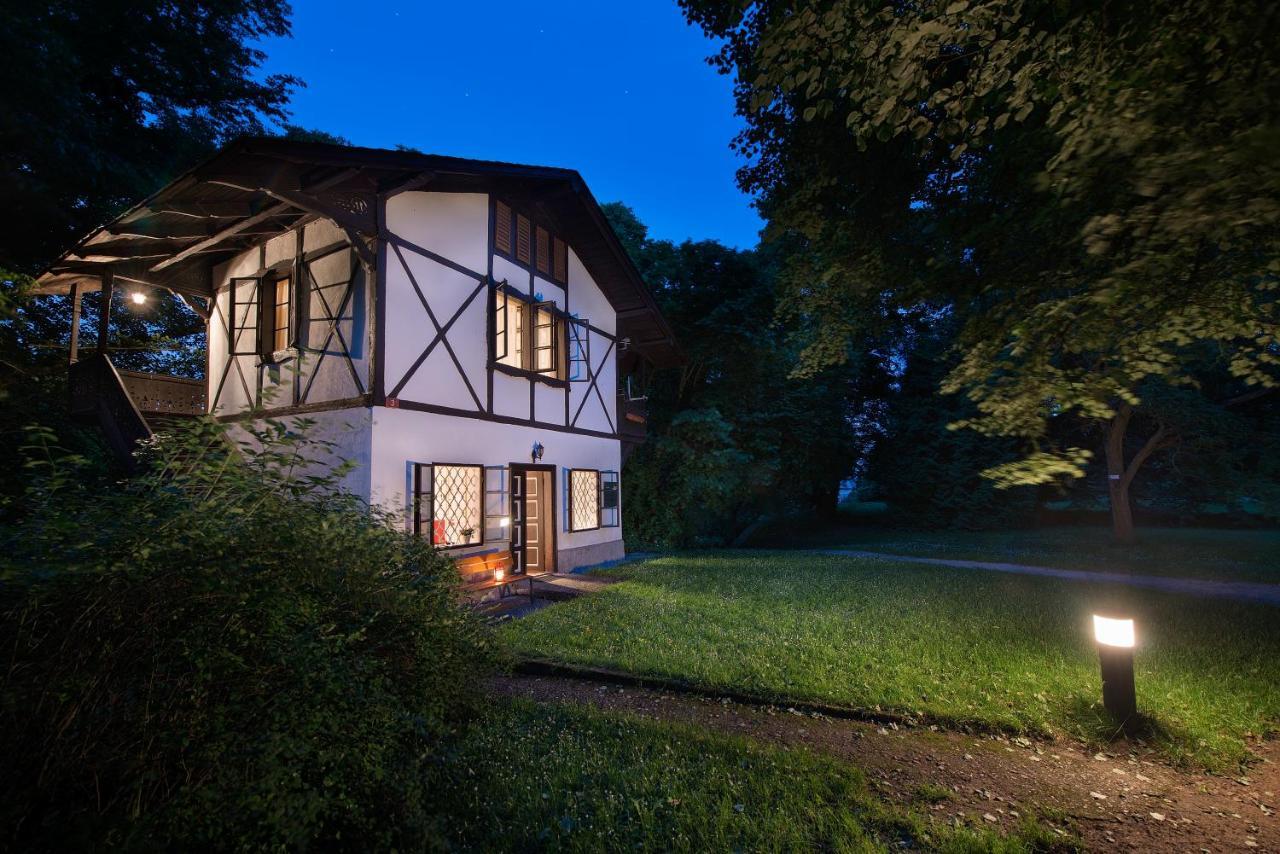 Chateau Loucen Garden Retreat Zewnętrze zdjęcie