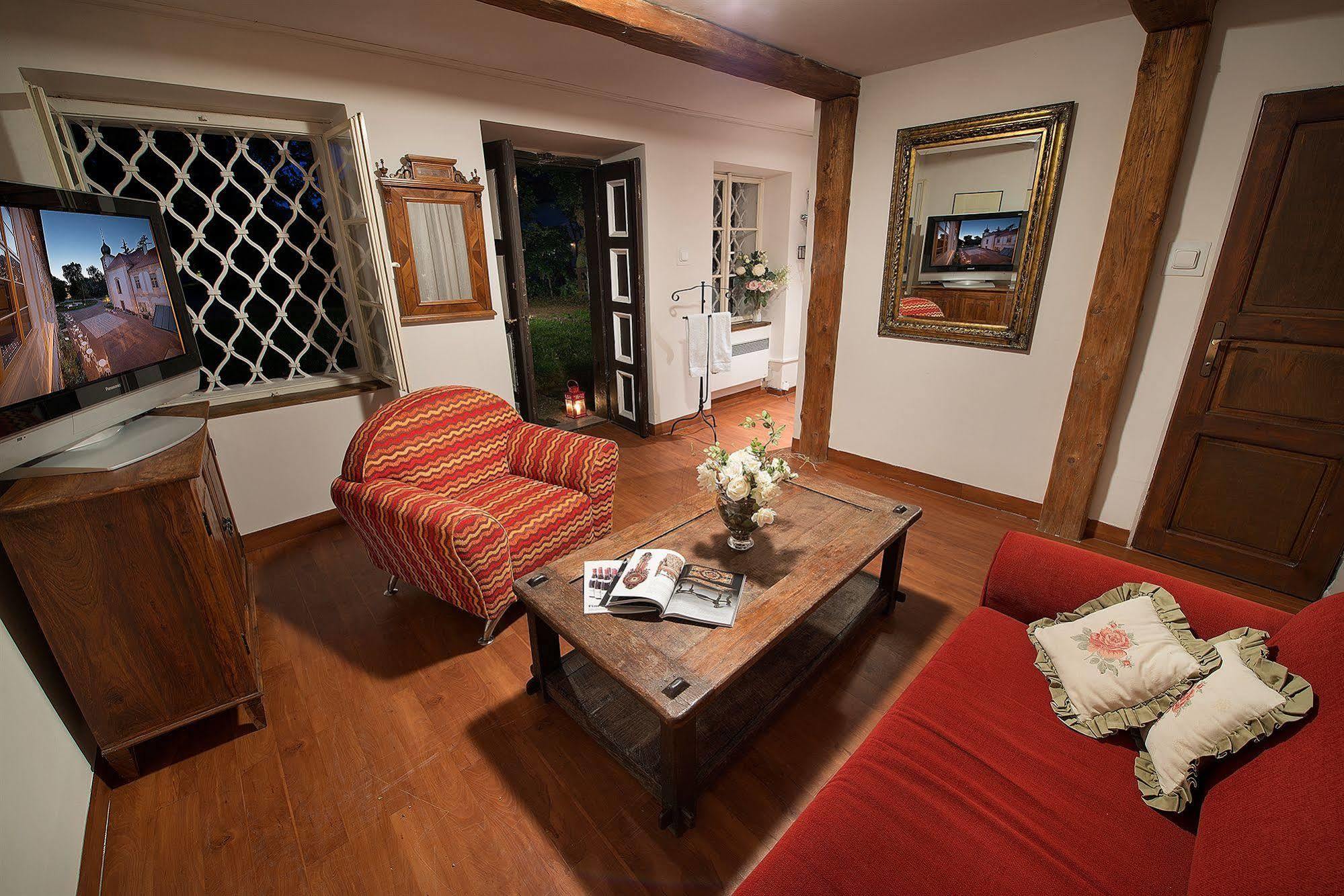 Chateau Loucen Garden Retreat Zewnętrze zdjęcie