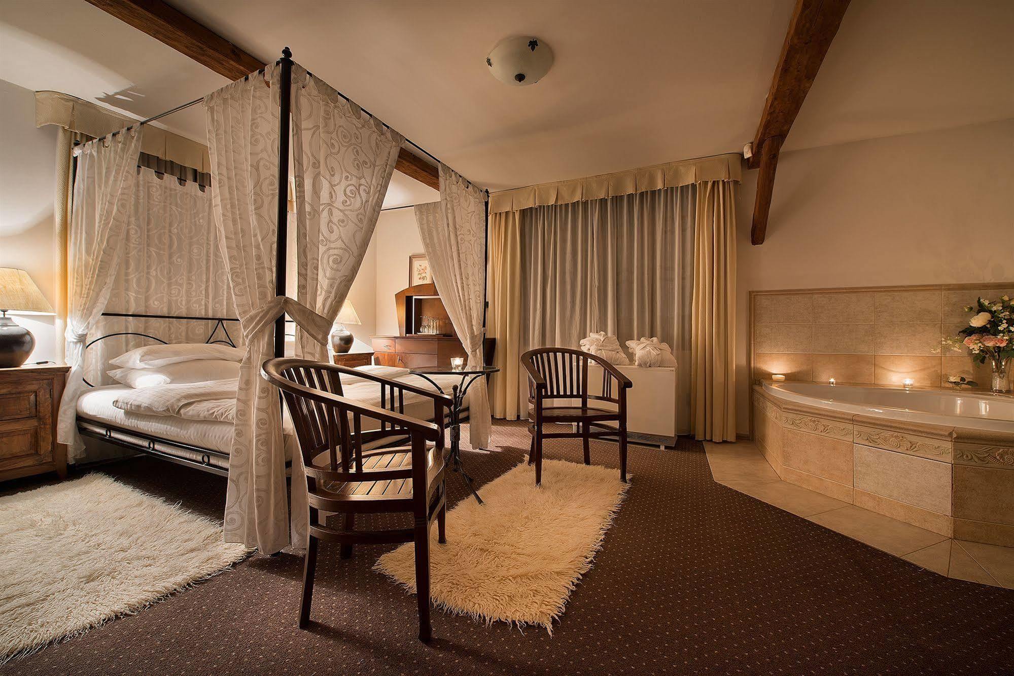 Chateau Loucen Garden Retreat Zewnętrze zdjęcie